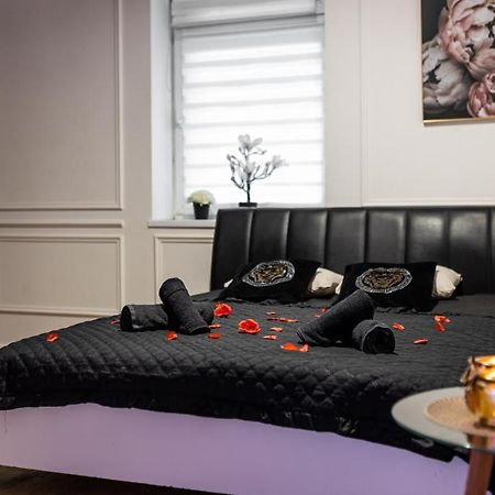 كراكوفيا Zamoyskiego Jacuzzi Apartment المظهر الخارجي الصورة