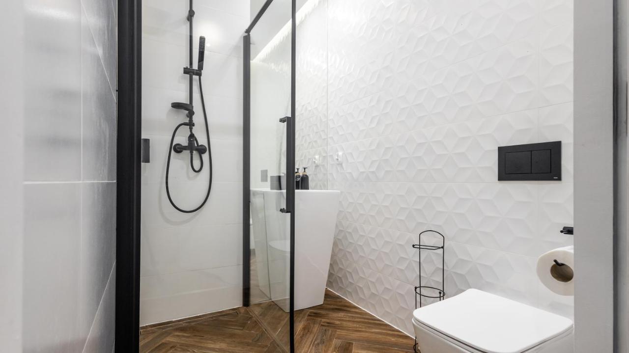 كراكوفيا Zamoyskiego Jacuzzi Apartment المظهر الخارجي الصورة