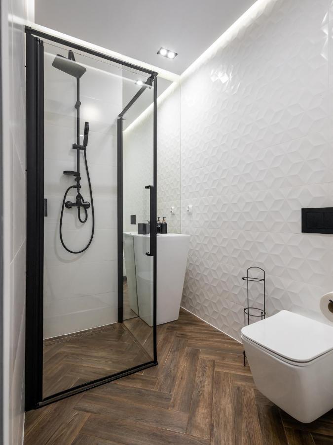 كراكوفيا Zamoyskiego Jacuzzi Apartment المظهر الخارجي الصورة