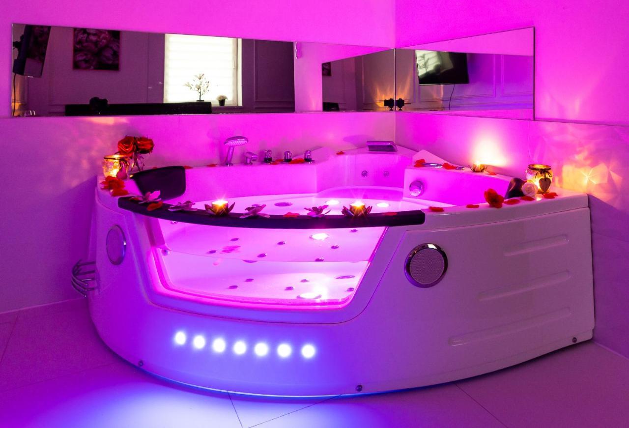 كراكوفيا Zamoyskiego Jacuzzi Apartment المظهر الخارجي الصورة